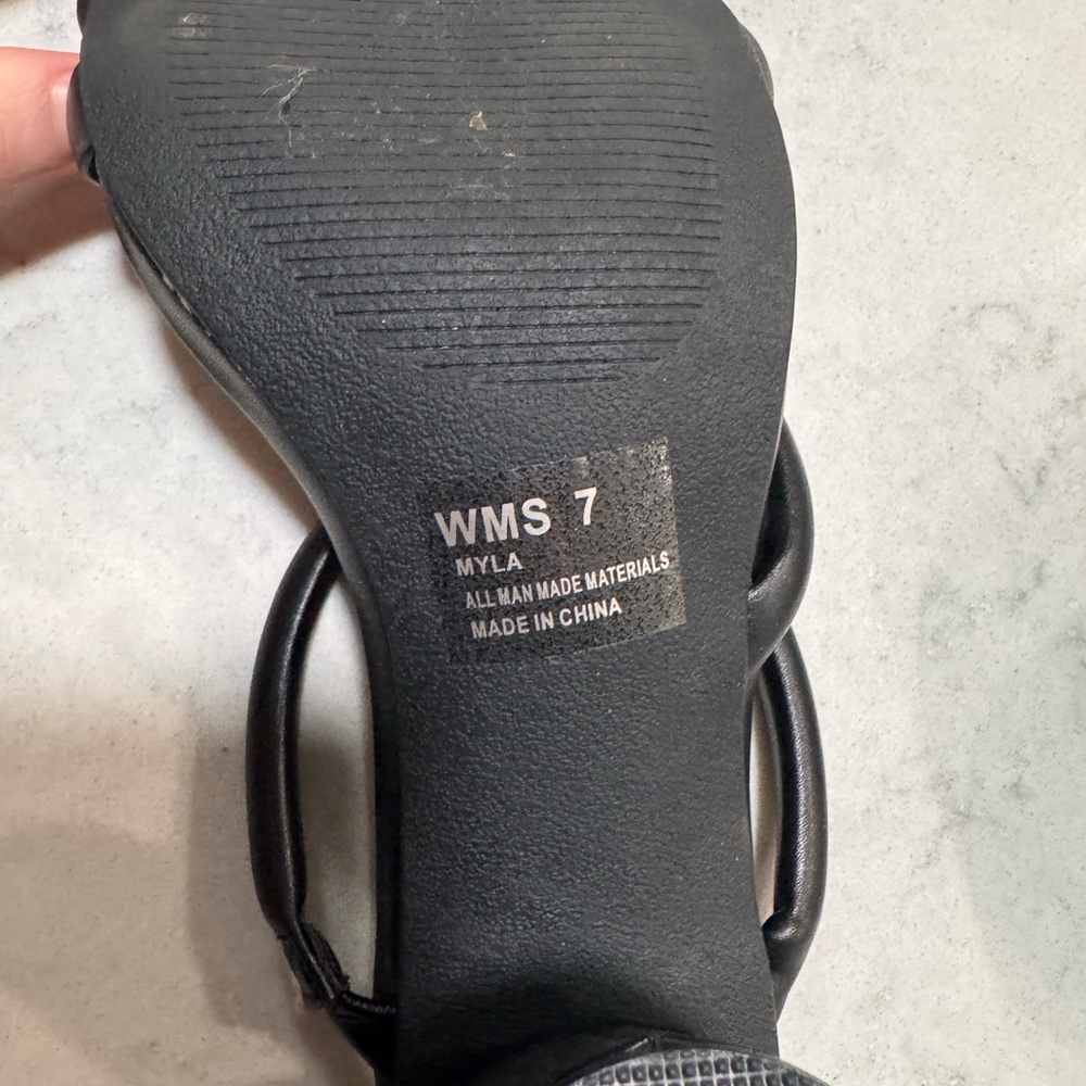 DV by Dolce Vita Black heeled sandals size 7 - Picture 5 of 8